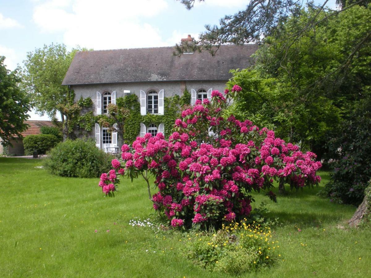 مبيت وإفطار Montbeugny Le Domaine Du Mijarnier المظهر الخارجي الصورة
